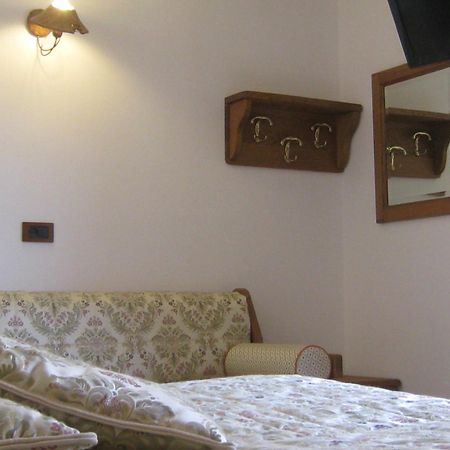 פרג'לאטו Hotel Villa Plinia מראה חיצוני תמונה