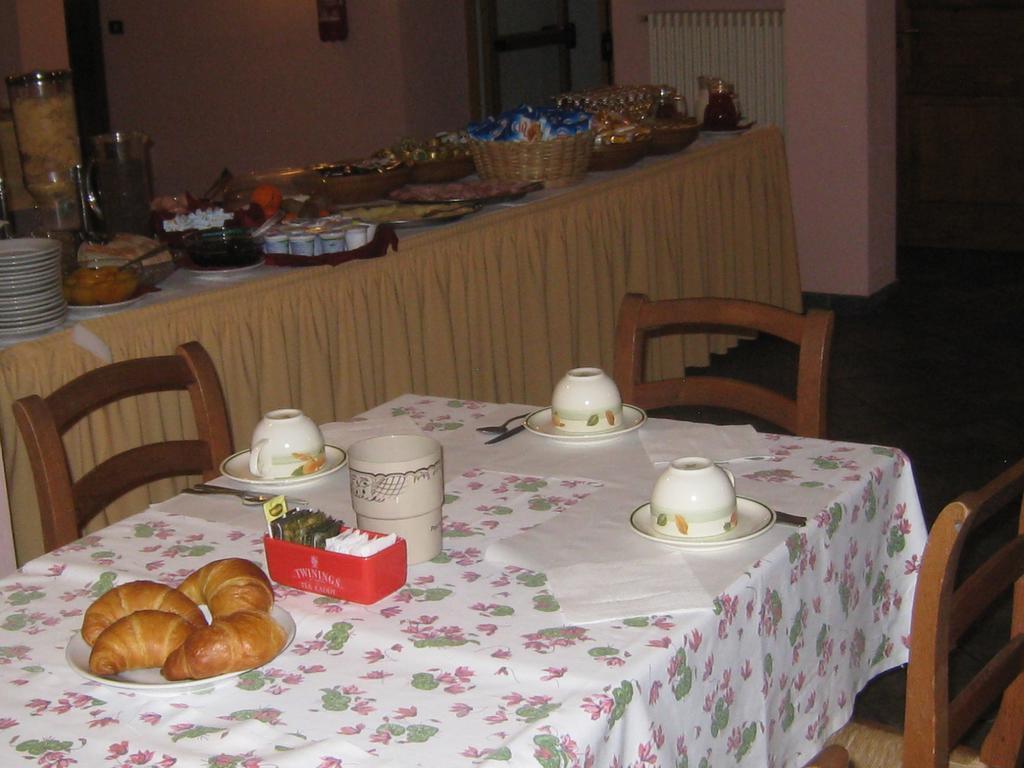 פרג'לאטו Hotel Villa Plinia מראה חיצוני תמונה
