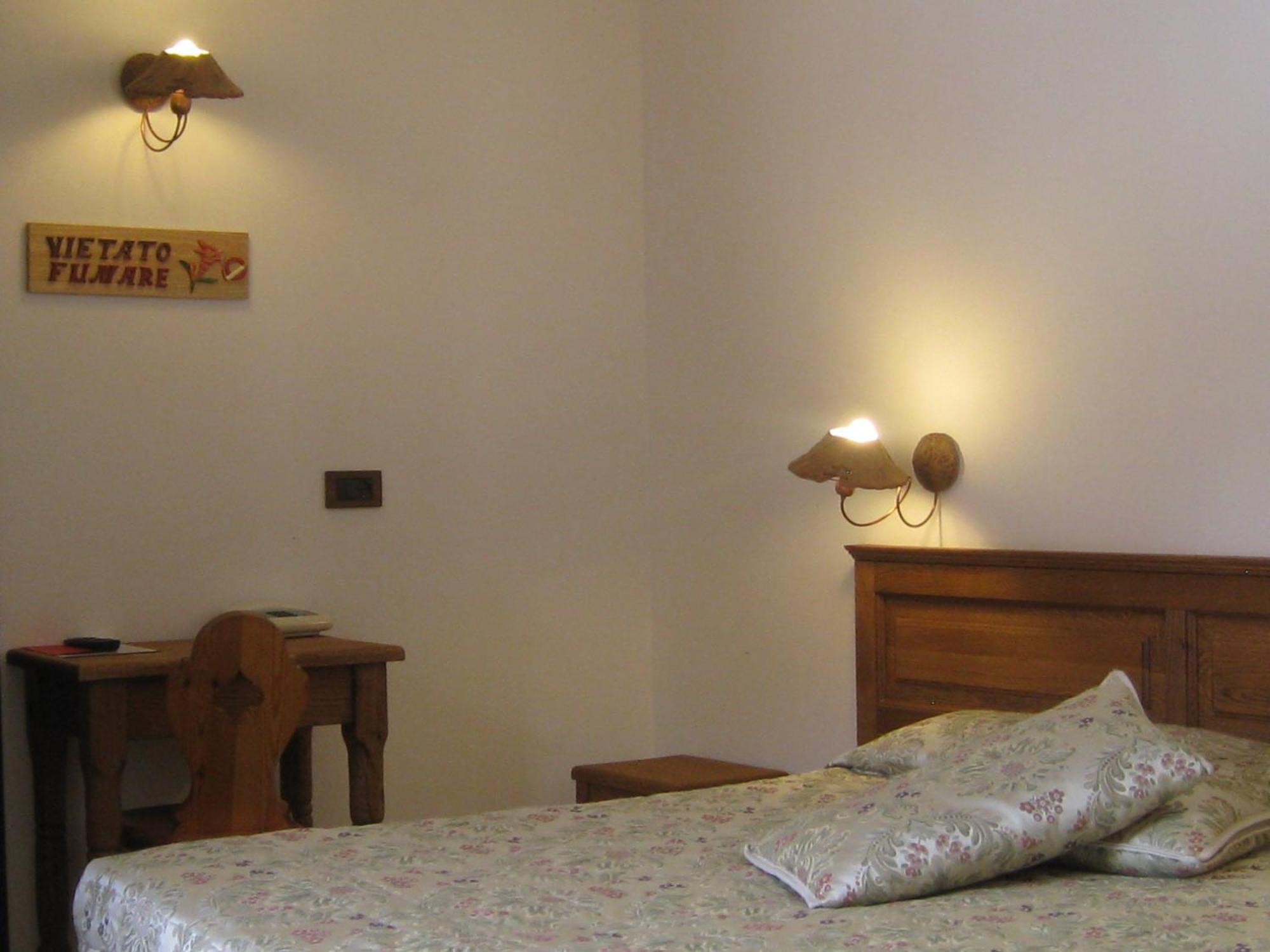 פרג'לאטו Hotel Villa Plinia מראה חיצוני תמונה