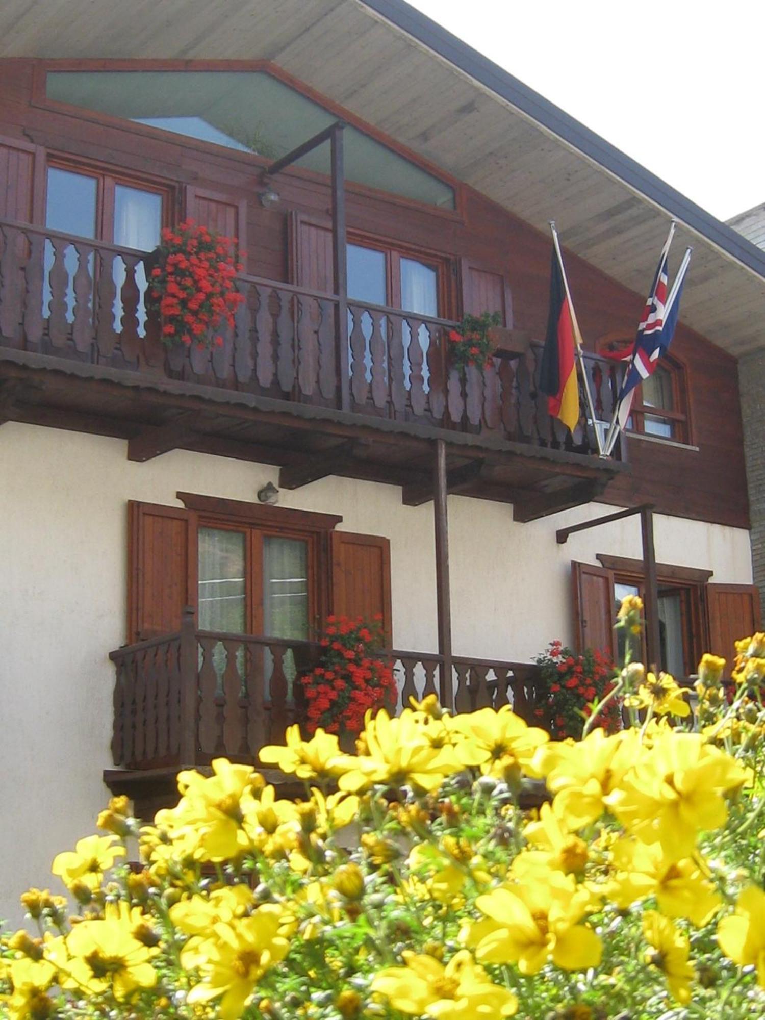 פרג'לאטו Hotel Villa Plinia מראה חיצוני תמונה